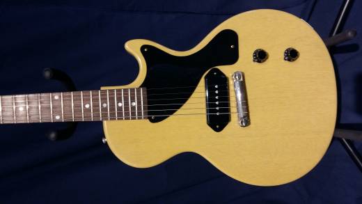 Gibson Custom Shop '57 Jr in TV Yellow 2